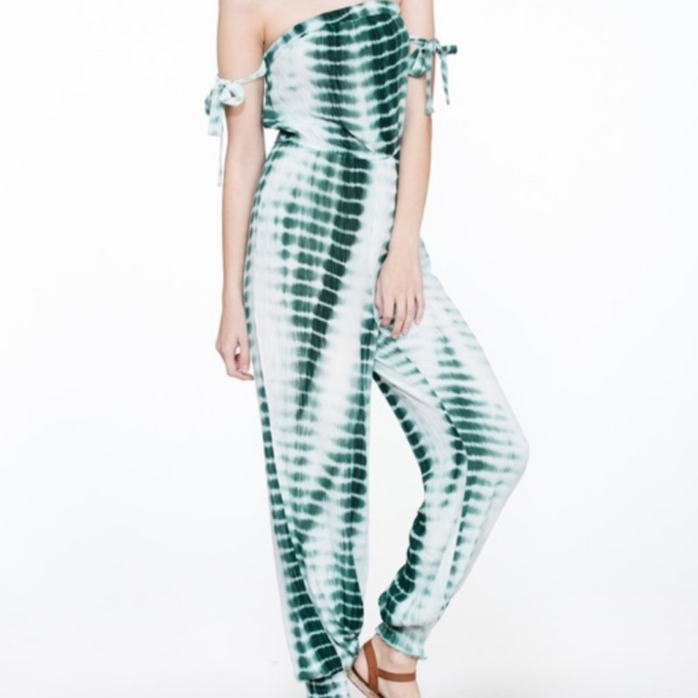 Green/white tie dye jumper